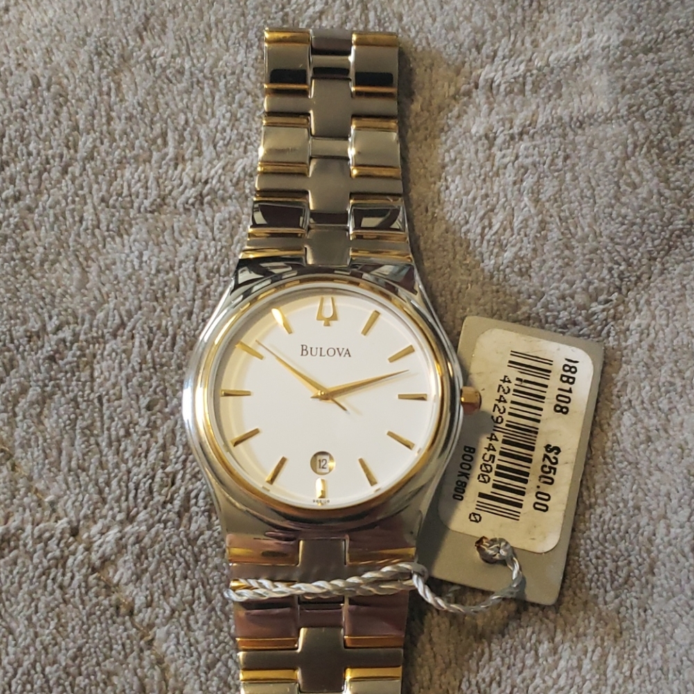 Bulova 98B108 Gold & Silver